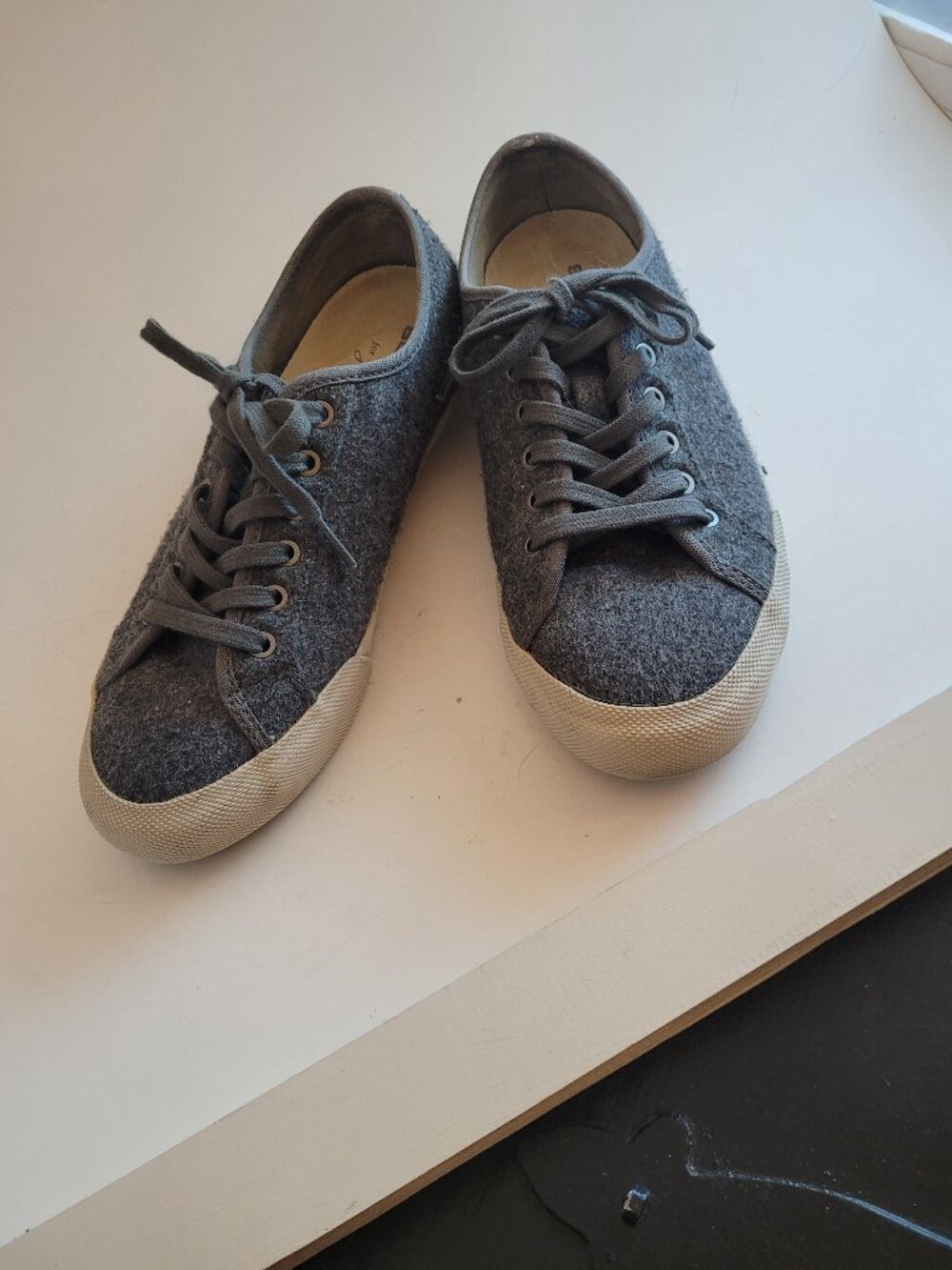 SeaVees by JCrew Women’s Gray Wool Low Top Sneaker Size 7